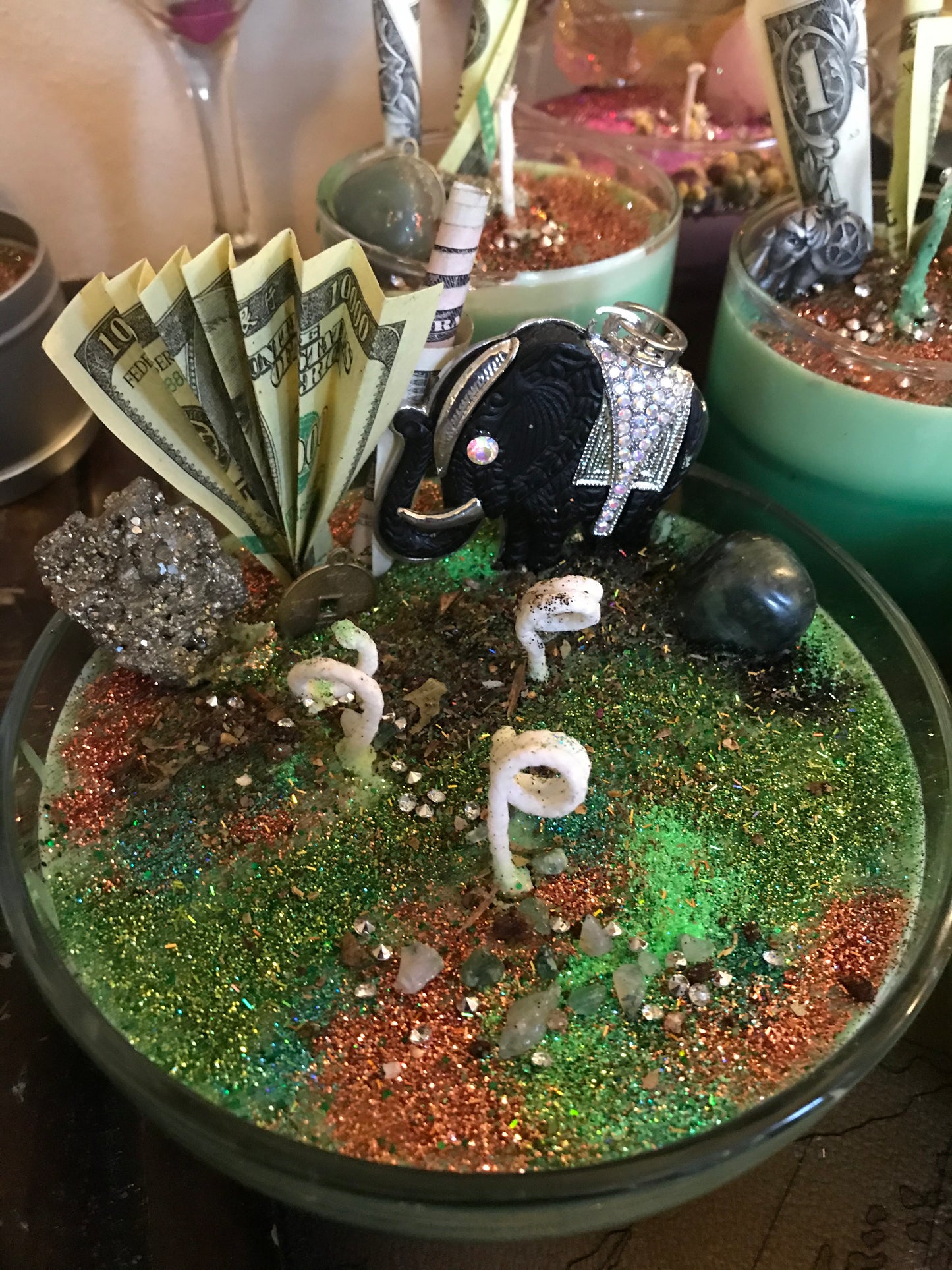 I'M RICH, BITCH CANDLE