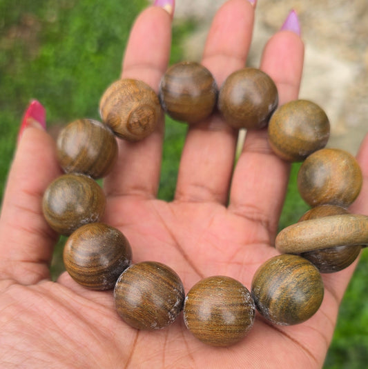 GREEN SANDALWOOD BEADS
